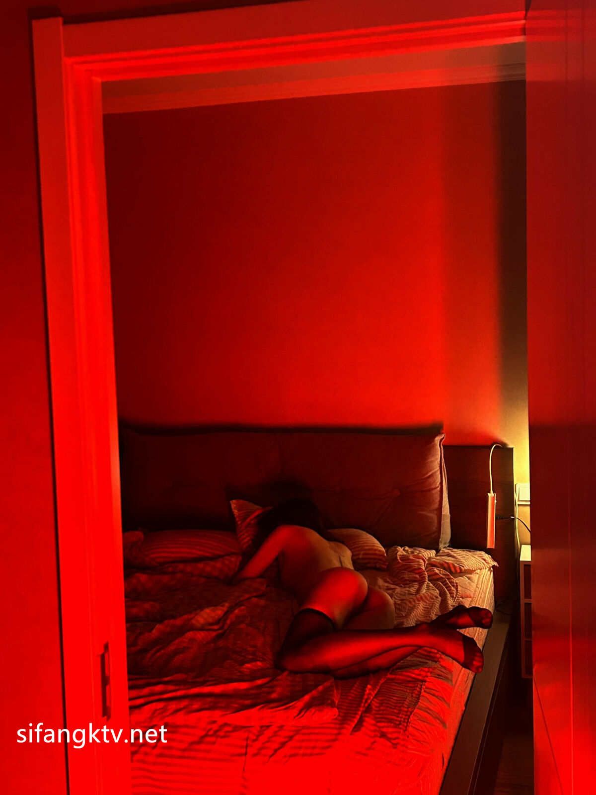 国产日韩免费一区二区