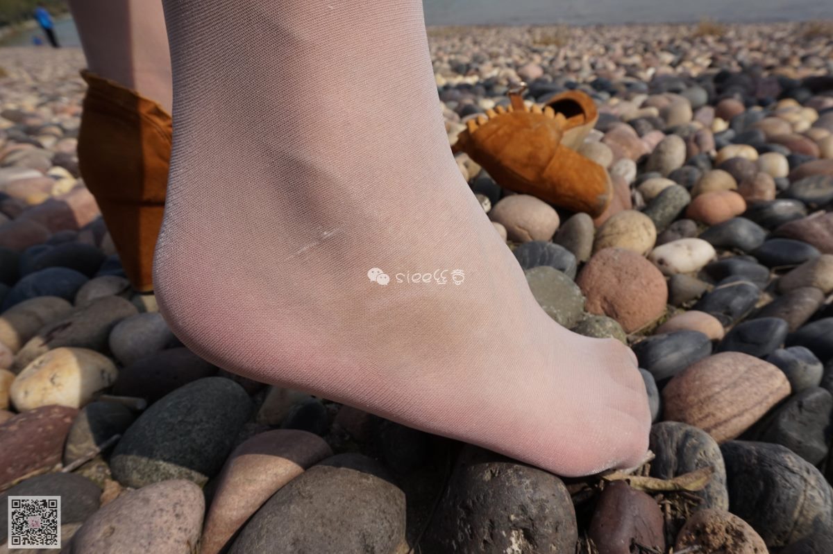 狠狠躁18三区二区一区